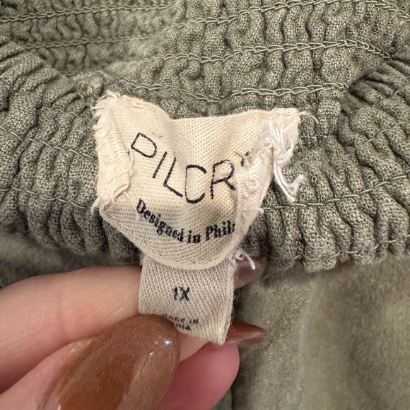 Pilcro Olive Wide Leg Pants - Picture 4 of 12